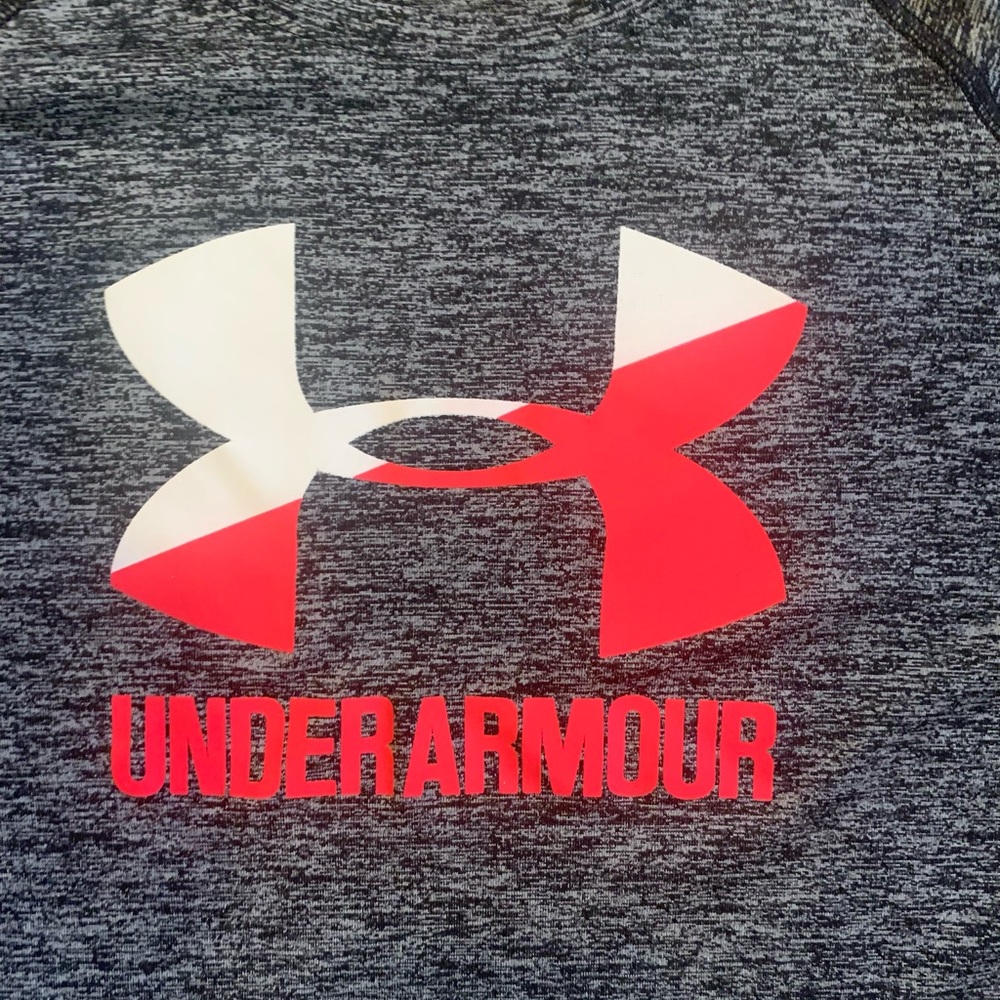Under Armor Shirt - Picture 4 of 6